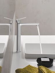Смеситель Grohe Lineare New 23405001 для умывальника однорычажный, для свободностоящих раковин, хром