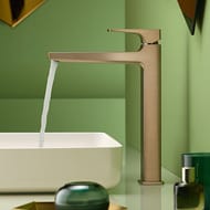 Смеситель Hansgrohe Metropol 32512140  для умывальника, с донным клапаном, 260мм, шлифов бронза