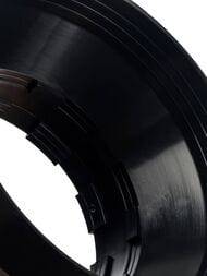 Элемент дымохода STOUT адаптер пластик.DN101/133,для герметизации терминала при проходе через крышу