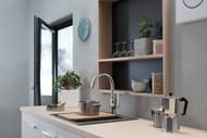 Смеситель Hansgrohe Focus M42 для кухни 220 мм поворотный излив сталь 71802800