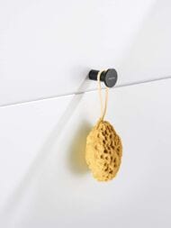 Крючок для ванной Aquatek Лира AQ4401MB одинарный, цвет: черный матовый