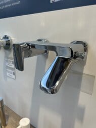 Уценка! Ideal Standard Lux TONIC II Смеситель для ванны/душа A6338AA одноручковый - уценка. — изображение 3