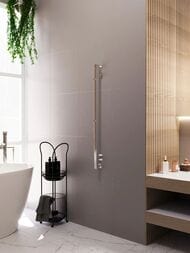 GROTA CORSA Дизайн радиатор 30x900 водяной, нижнее подкл., 1/2", полиров. нерж. сталь, с крючками