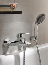 Смеситель для ванны/душа Grohe EuroSmart настенный, однорычажный, с душ. гарнитуром, хром 3330220A — изображение 2