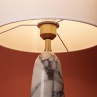 Настольный светильник Freya MarmoLatte (Мармолатте) FR2054TL-01BS1, 220/240 V, IP 20, белый