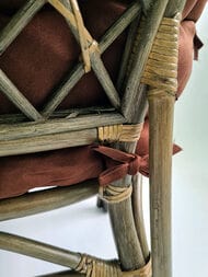Диван Багама (1200х650х750) подушки светлые, полные шенил, ротанг, олива