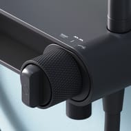 Душевая система AM.PM X-Joy F0785A722 со смесителем-полкой, верхний/ручной душ, черный — изображение 8