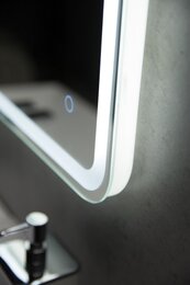 ������� BelBagno (800x30x600) � ���������� � ��������� ������������ SPC-MAR-600-800-LED-TCH