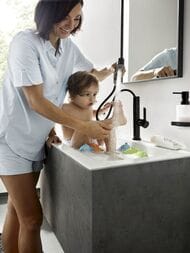 Смеситель Hansgrohe Finoris 76063670 для раковины, с выдвижным изливом, матовый черный — изображение 5
