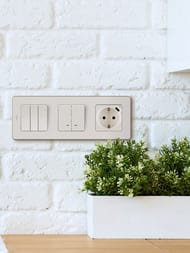 Выключатель LEGRAND INSPIRIA  2-клавишный с подсветкой 10 AX 250 В слоновая кость 673631