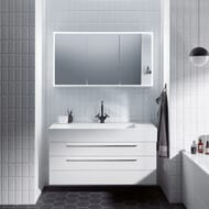 Зеркальный шкаф Burgbad Crono 1244х684х184 LED, выключатель, 2 розетки, зеркальный корпус SPHV120 — изображение 2