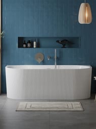 Ванна акриловая BelBagno BB713-1700-800 (1700x800x580) пристенная, рельефная, белый