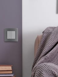 Выключатель LEGRAND INSPIRIA  2-клавишный с подсветкой 10 AX 250 В алюминий 673632