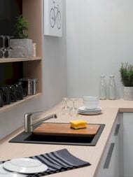 Смеситель Hansgrohe Focus M42 для кухни 100 мм поворотный излив сталь 71808800 — миниатюра 2