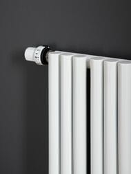 Радиатор стальной Empatiko Takt V S1 однотруб 1552х336х95 39 сек бок.подкл, 1644 Вт, Mild White