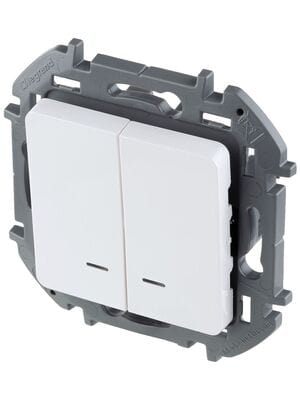 ����������� LEGRAND INSPIRIA  2-��������� � ���������� 10 AX 250 � ����� 673630