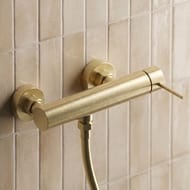 Смеситель для душа WasserKRAFT Niers 3002BG настенный, однозахватный, без излива, золото матовое — изображение 2