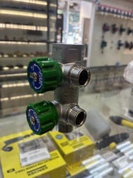 Уценка! Коллектор регулируемый FAR 3/4"ВН на 2 отвода 1/2"EU FK 3821 3412UN - уценка. — изображение 3