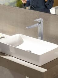 Смеситель Hansgrohe Metropol 74512000 на раковину с клапаном, высота излива 260 мм, ручка-петля