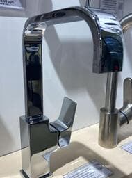 Уценка! Смеситель Hansgrohe Metropol 32511000 для умывальника, однозахватный, клапан push-open, хром - уценка. — миниатюра 2