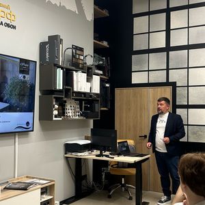 � ����� ������ ������-������� � ��������������� ������ Paini