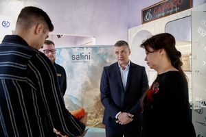 ������-������� ��������� � Salini