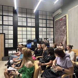 � ����� ������ ������-������� � ��������������� ������� KEUCO � Mediclinics