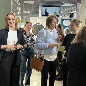 � ����� ������ ������-������� � ��������������� ������� Omoikiri � Elica